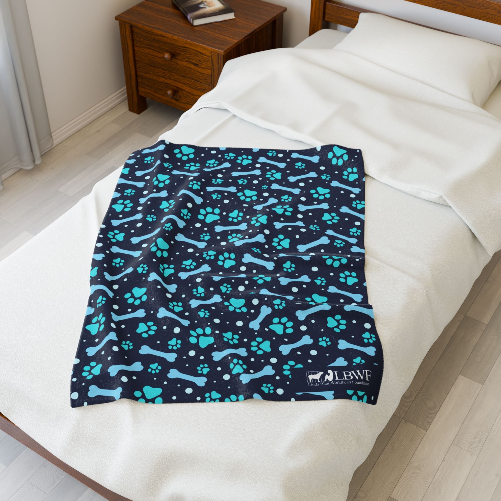 Blue Paw Prints and Bones Dog Blanket – Linda Blair Worldheart Store